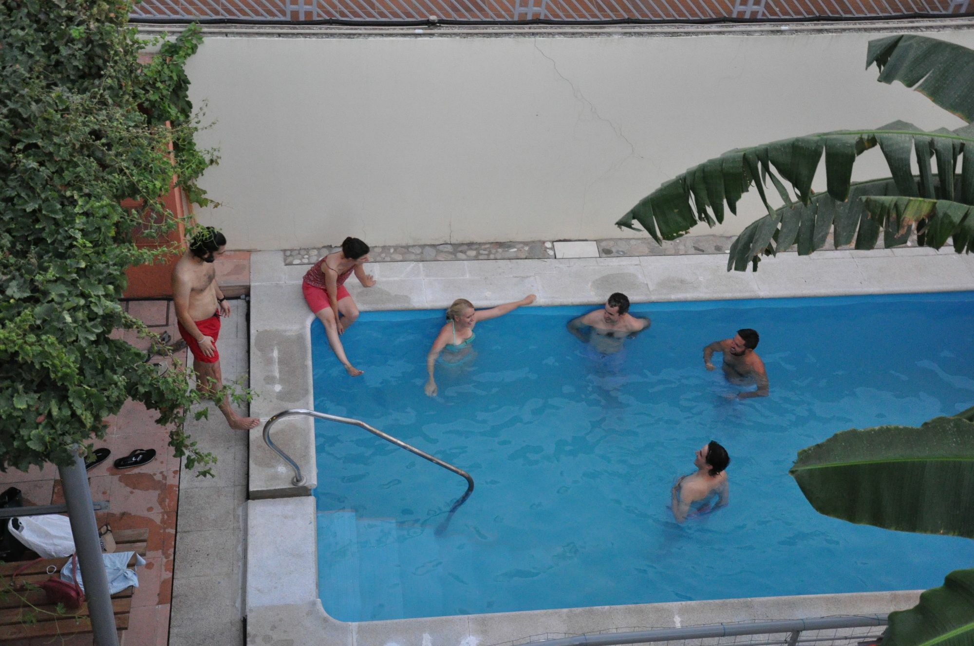 Lemon Garden Hostel Sevilla Ngoại thất bức ảnh